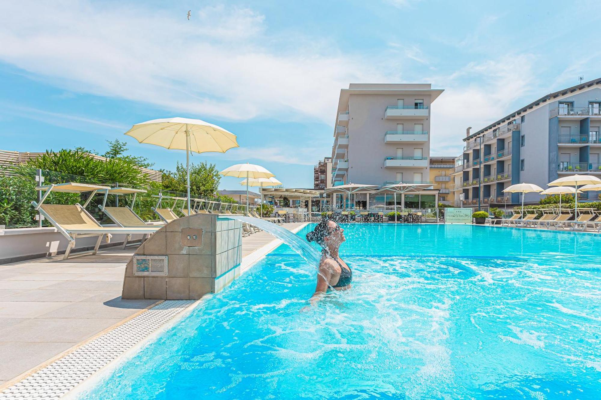 Hotel Caesar Lido Di Savio Bagian luar foto